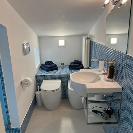 Duchessa House Apartment *